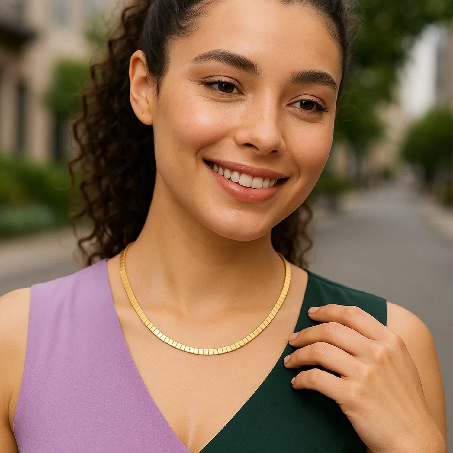 14k Yellow Gold Brick Omega Necklace thumbnail 4
