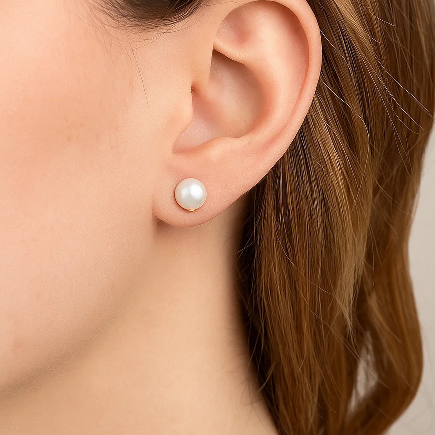 14k Yellow Gold Freshwater Cultured White Pearl Stud Earrings (8mm) thumbnail 4