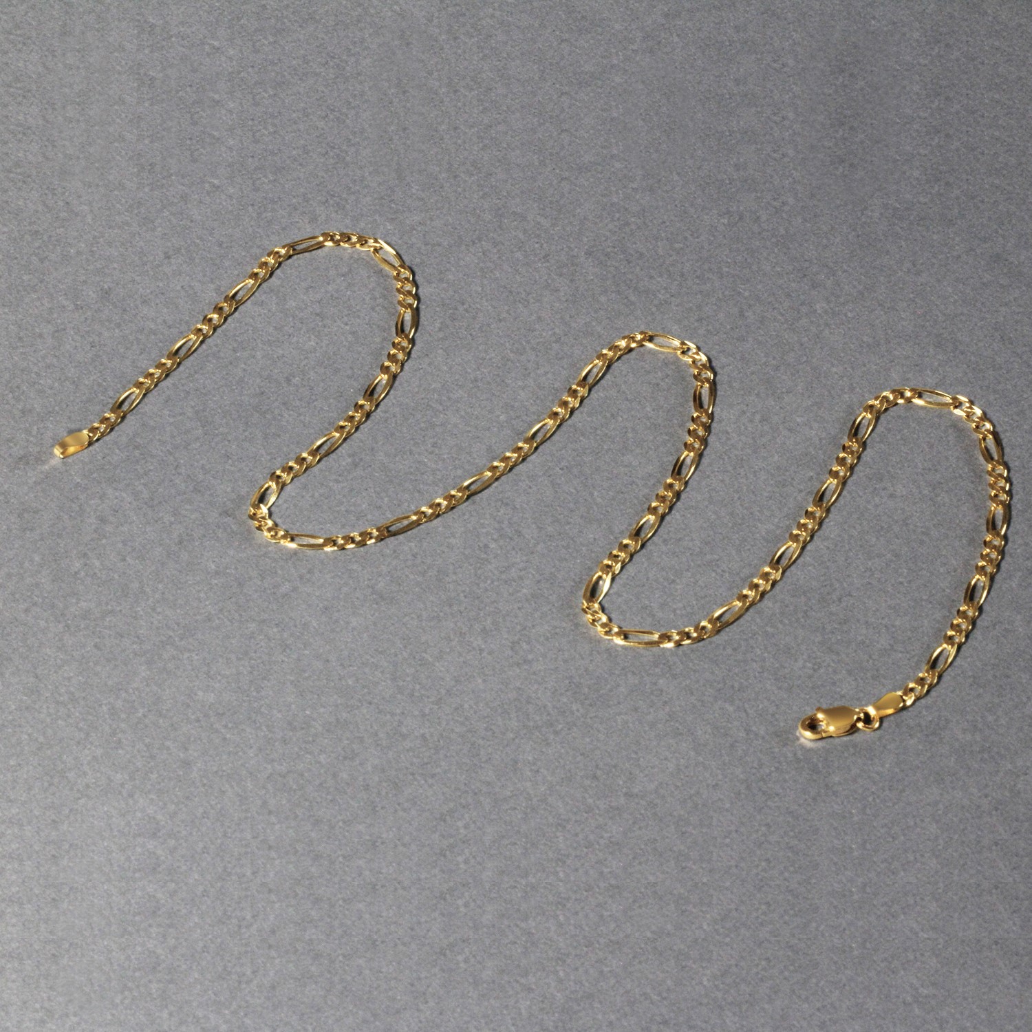 14k Yellow Gold Solid Figaro Chain (3.00 mm) thumbnail 5