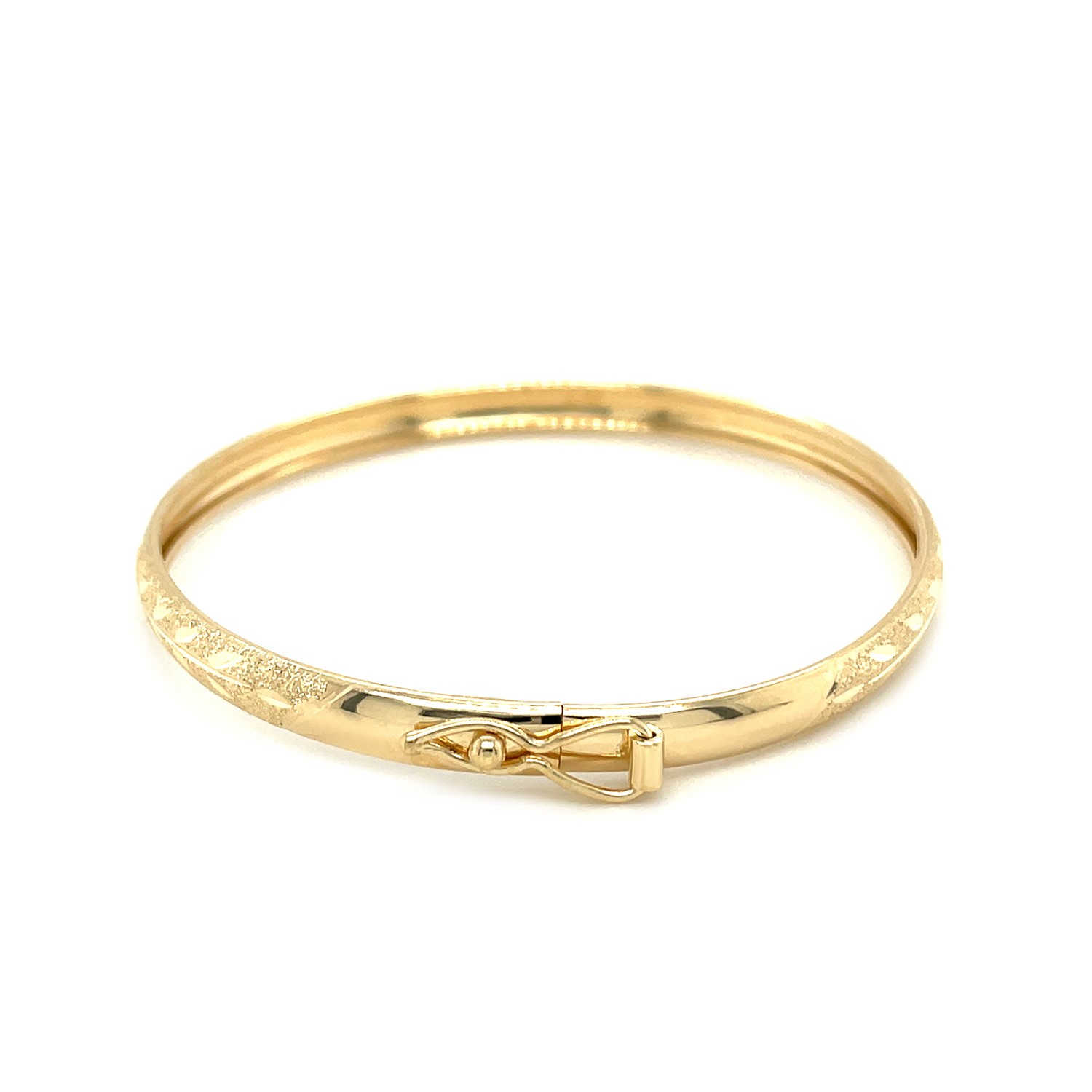 10k Yellow Gold Dome Childrens Diamond Cut Florentine Bangle (4.00 mm) thumbnail 3